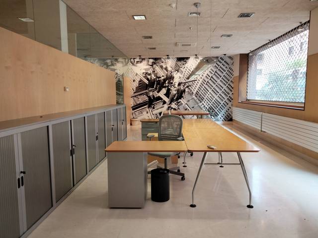 Local comercial en Alquiler en Logroño - Sur en El Cortijo