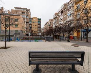 Vista exterior de Apartament de lloguer en  Granada Capital amb Calefacció, Parquet i Terrassa