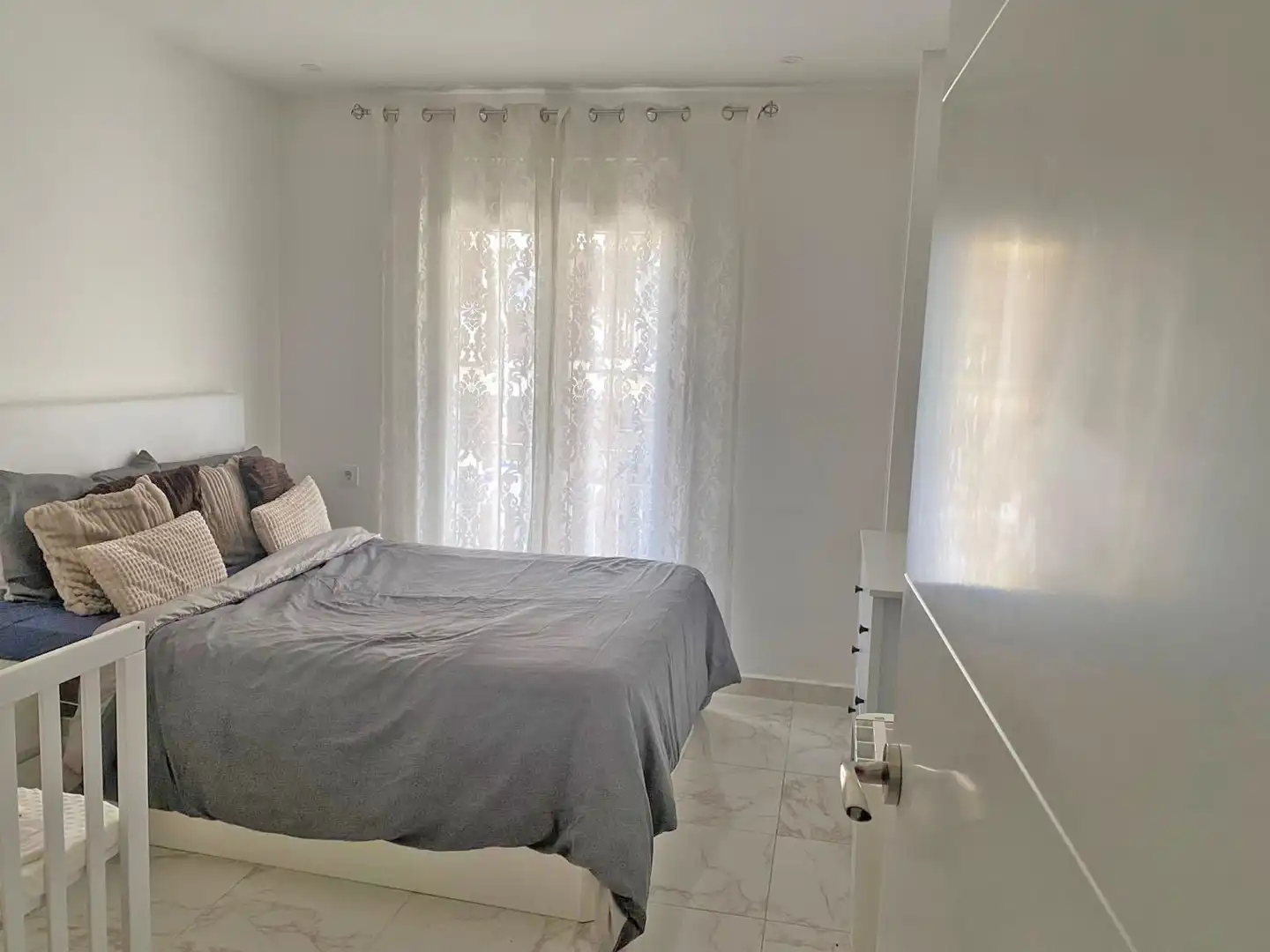 Schlafzimmer von Wohnung zum Verkauf in Vic mit Heizung und Balkon