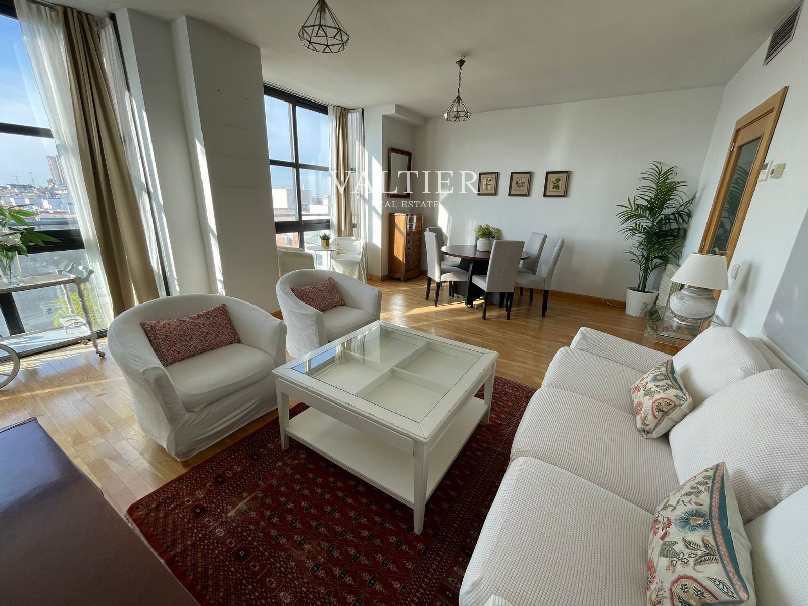 Sala d'estar de Pis de lloguer en  Madrid Capital amb Aire condicionat, Traster i Piscina