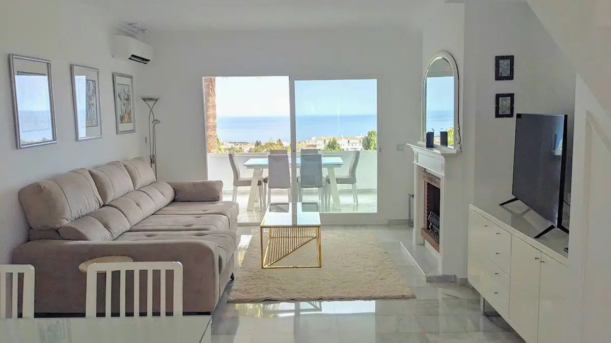Living room of Attic for sale in Mijas  with Air Conditioner, Heating and Terrace