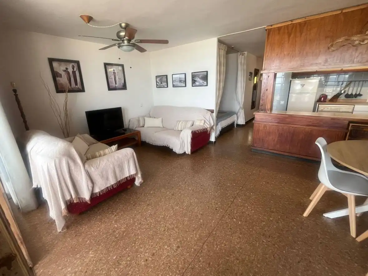 Apartments for rent in Calle Sanbartolomé, Campello Playa