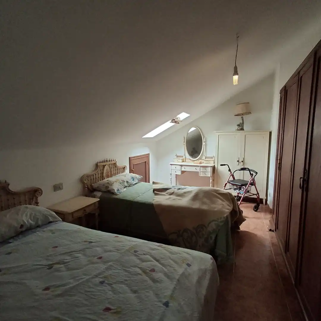 Dormitori de Casa o xalet en venda en Boiro amb Jardí privat, Terrassa i Traster