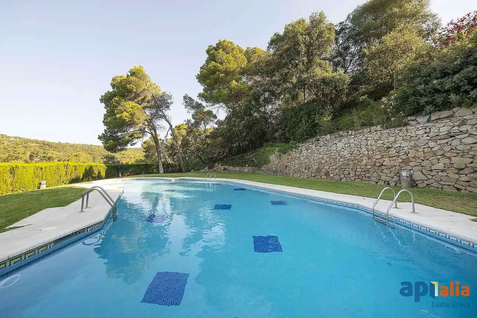 Swimming pool of Flat for sale in Palafrugell