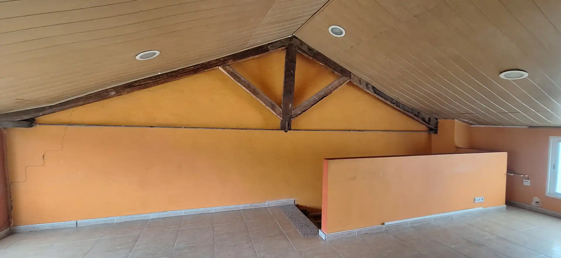 Industrial buildings for sale in Manises