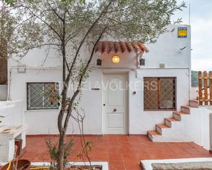 Vista exterior de Casa o xalet de lloguer en Sant Cugat del Vallès amb Terrassa, Piscina i Balcó