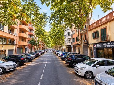 Duplex con ascensore in vendita a Calle C/ Reis Catòlics