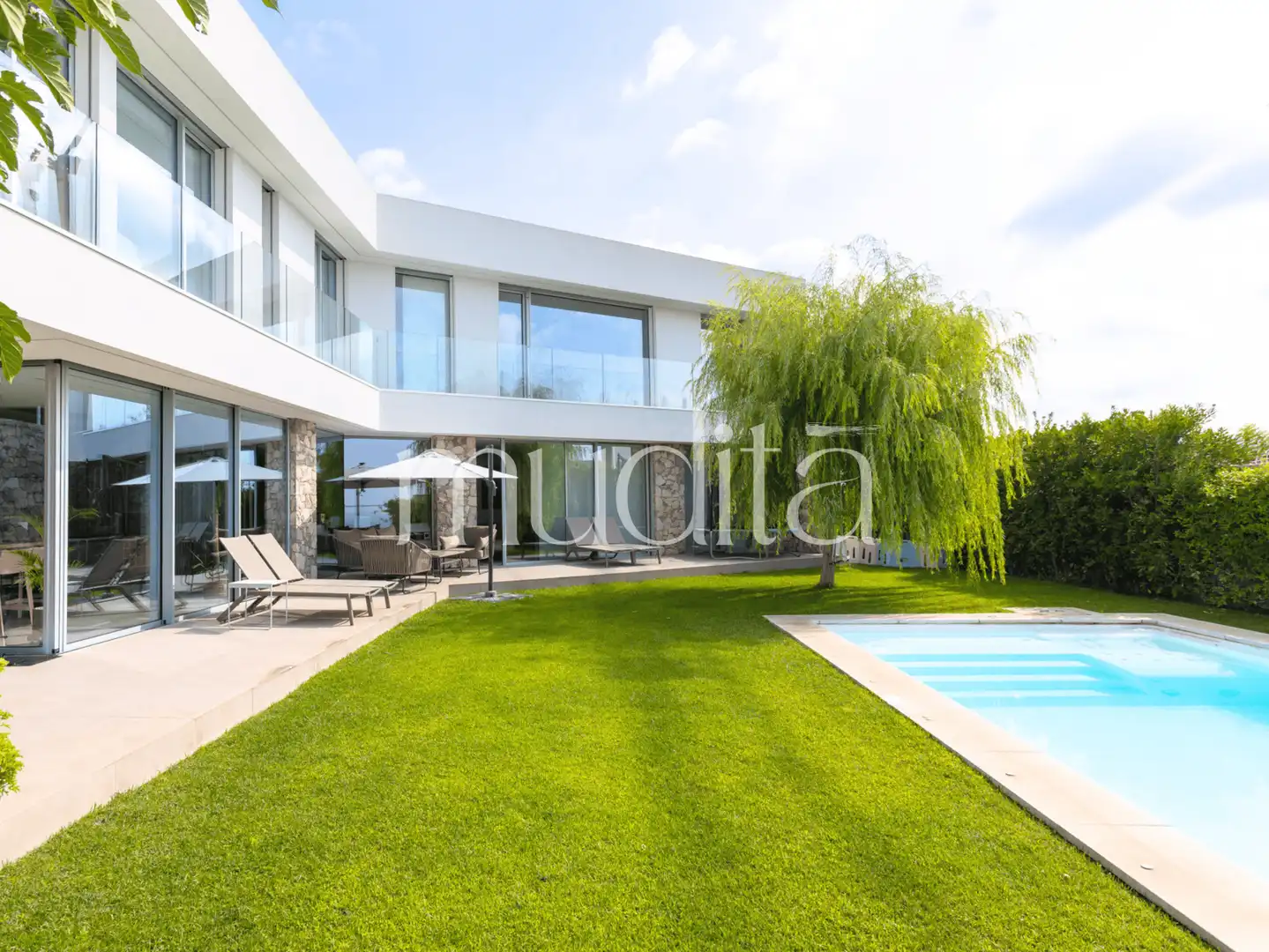 Vista exterior de Casa o xalet en venda en Teià amb Calefacció, Jardí privat i Terrassa