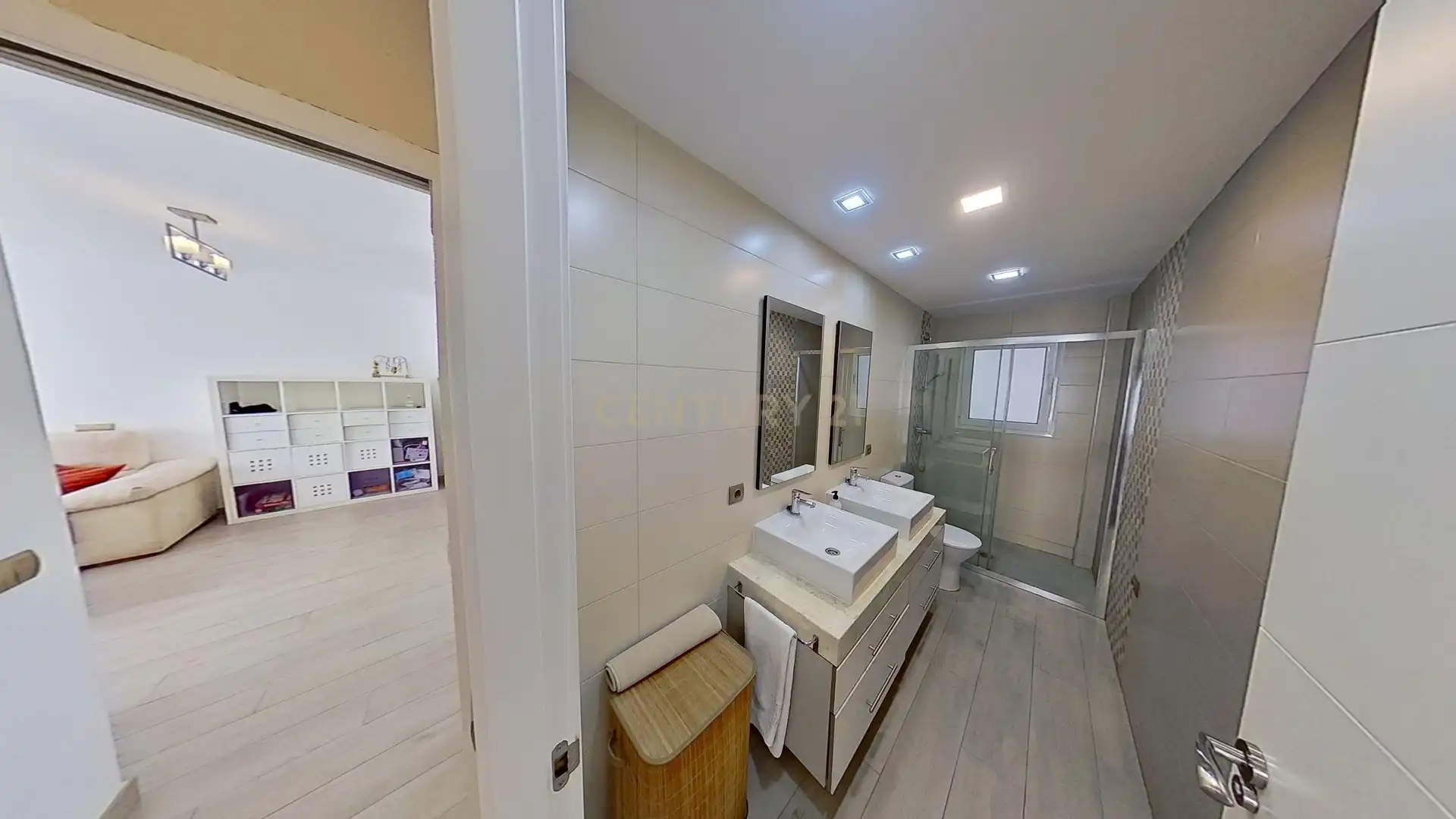 Baño de Apartamento de alquiler en Málaga con Aire acondicionado, Horno y Lavadora