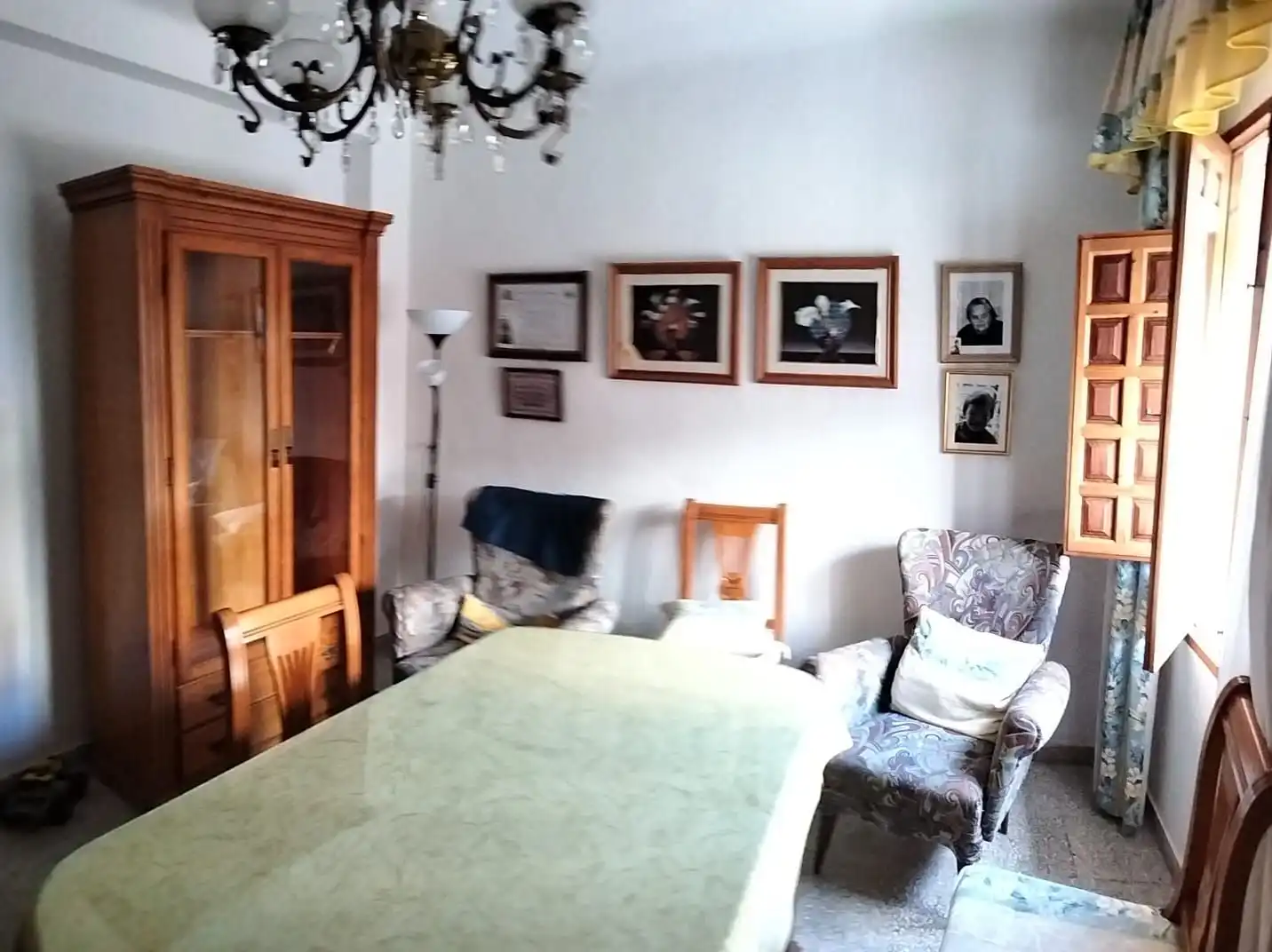 Houses for sale in Cuevas Bajas