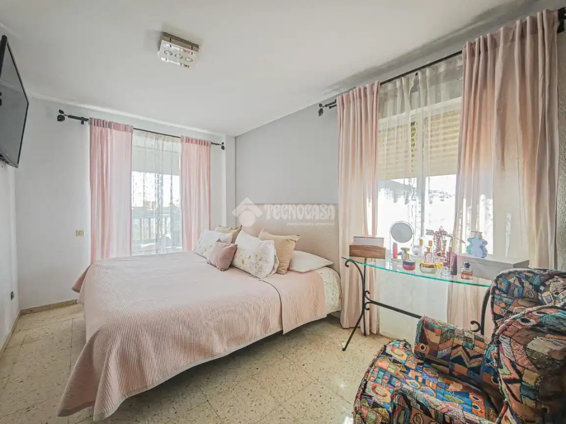Habitación de Ático en venta en Arona