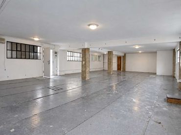 Local comercial de lloguer a Calle Barrio Camino
