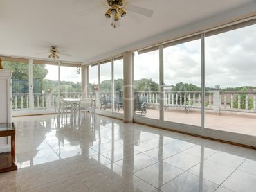 Casa con balcone in vendita a Carrer Comapedrosa