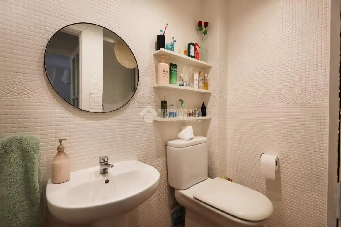 Baño de Casa adosada en venta en Sagunto / Sagunt con Aire acondicionado, Calefacción y Terraza