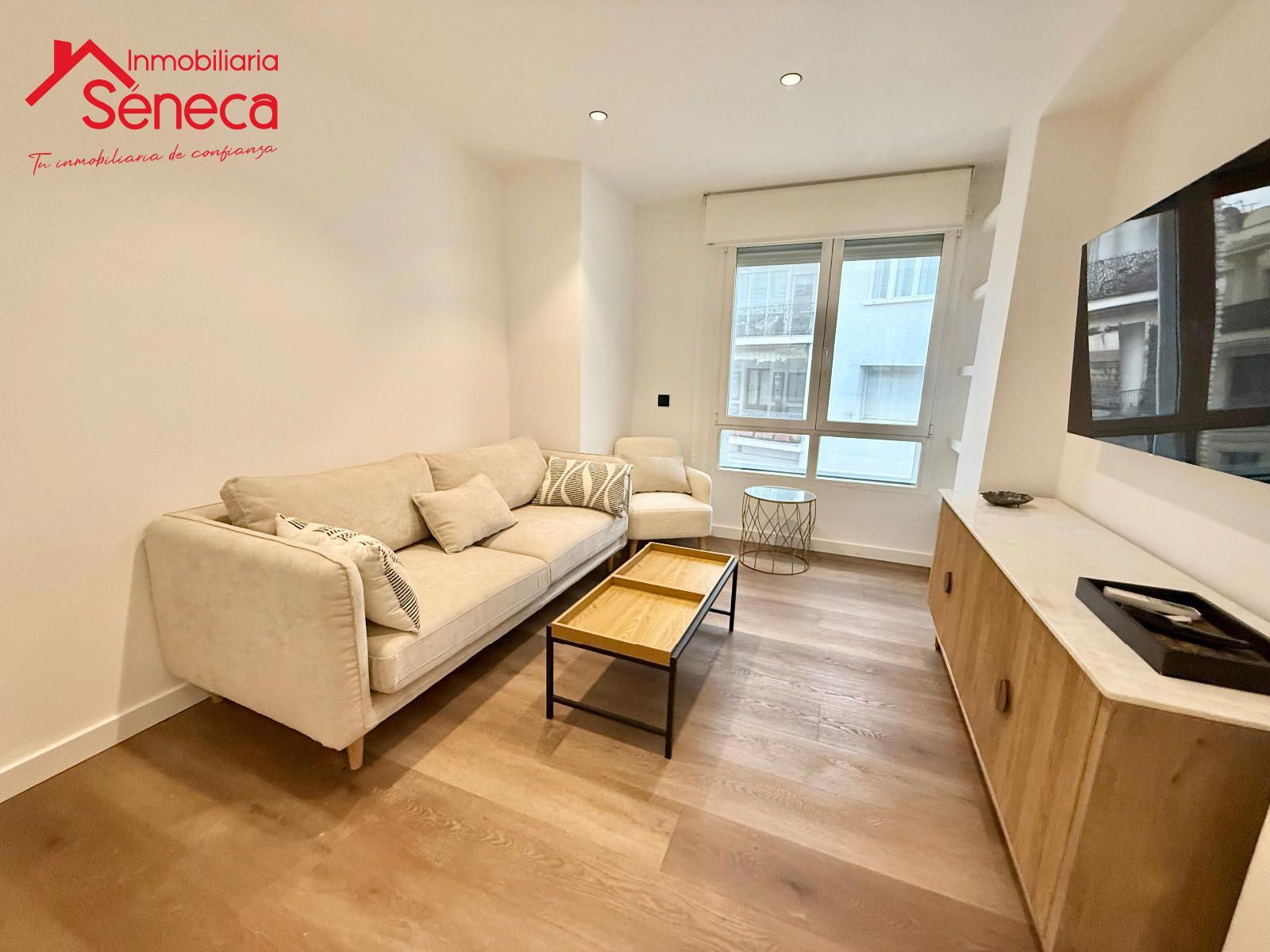 Sala d'estar de Pis en venda en  Córdoba Capital amb Aire condicionat i Moblat