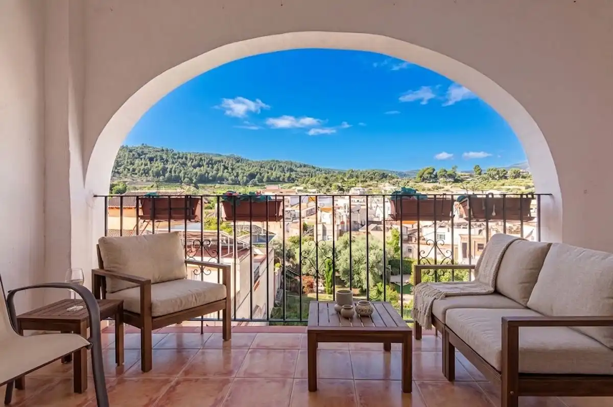 Maison avec terrasse à vendre à Calle Dos de Mayo