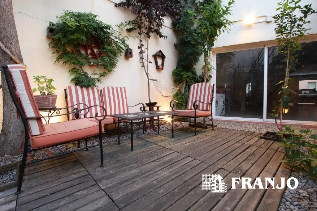 Terraza de Casa adosada en venta en Sabadell con Aire acondicionado, Calefacción y Jardín privado