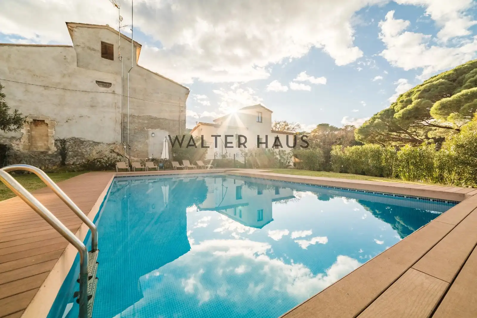 Piscina de Finca rústica en venta en Santa Cristina d'Aro con Calefacción, Jardín privado y Parquet