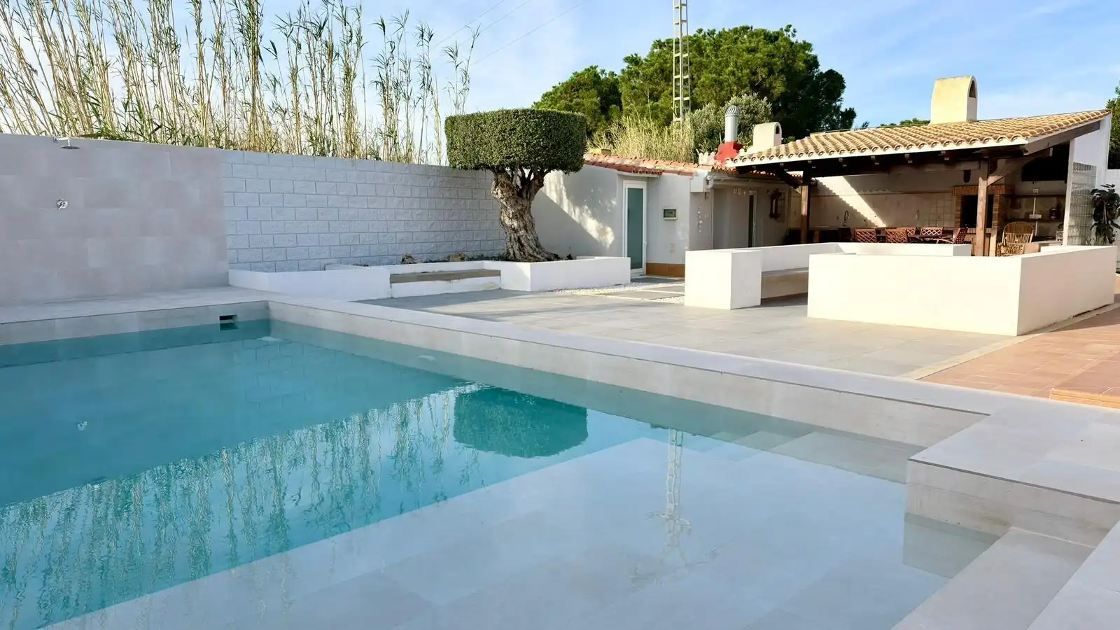 Swimming pool of Houses for sale in El Campello  with Air Conditioner, Terrace and Swimming Pool