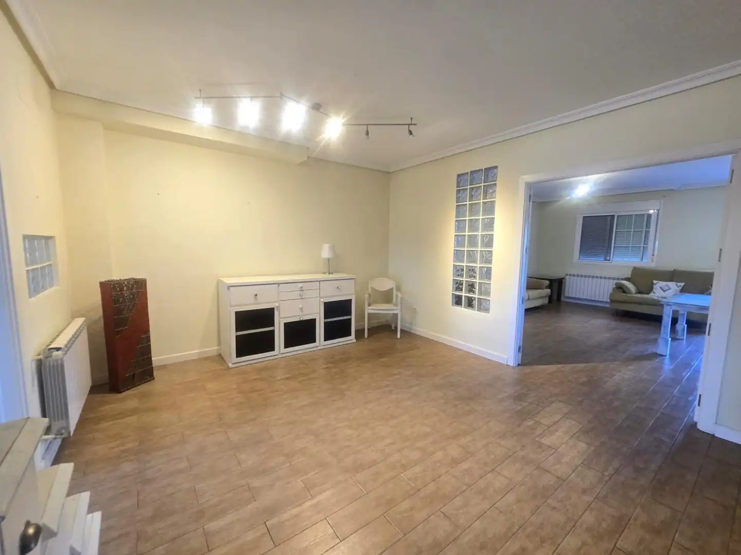 Detached homes for rent in Plasencia  with Air Conditioner, Heating and Private garden