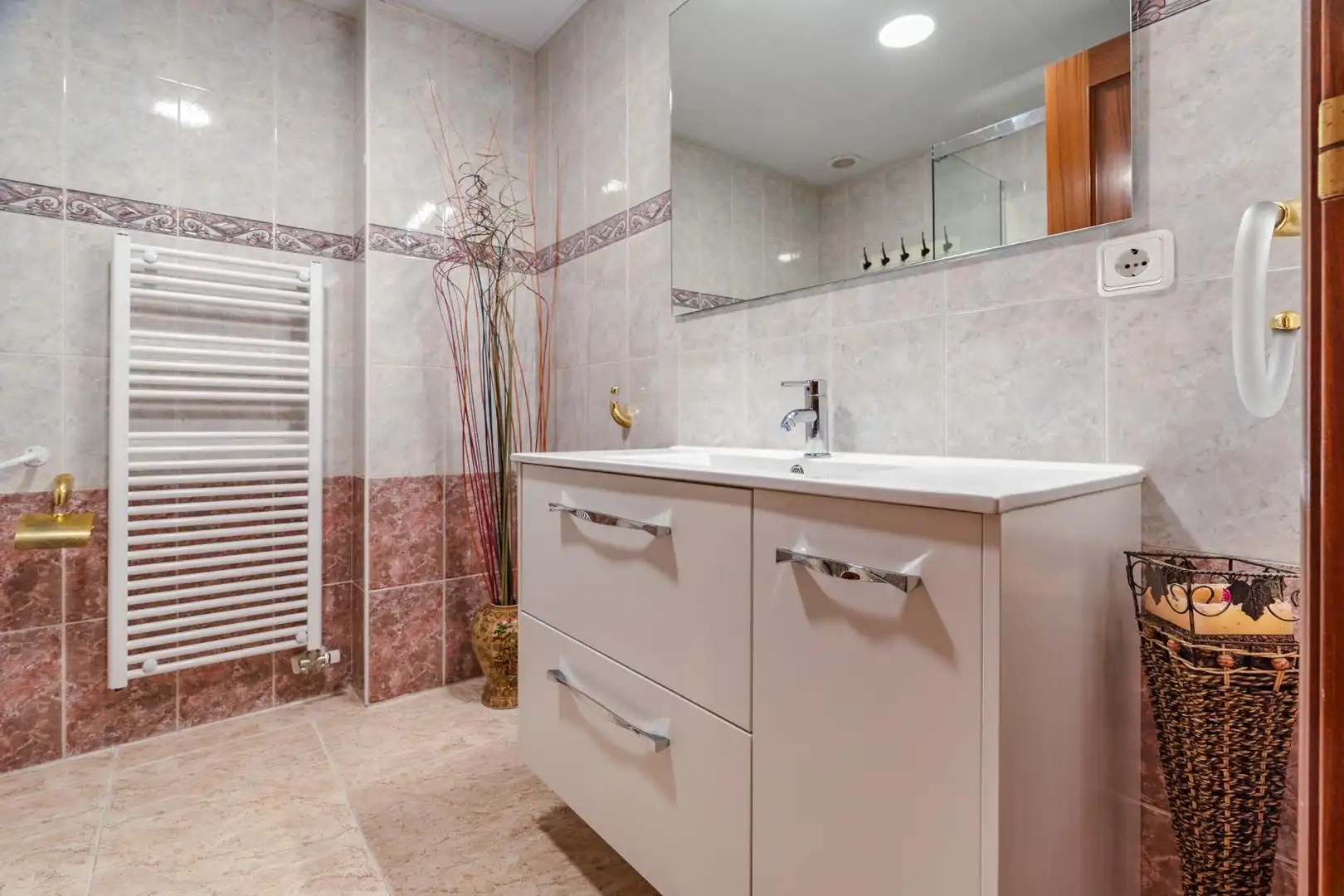 Bathroom of Flat for sale in Santa Maria - L'Eixample - Sud Sumella