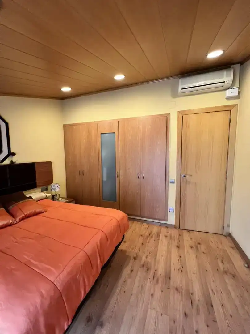 Dormitori de Casa o xalet en venda en Vilanova i la Geltrú amb Aire condicionat i Balcó