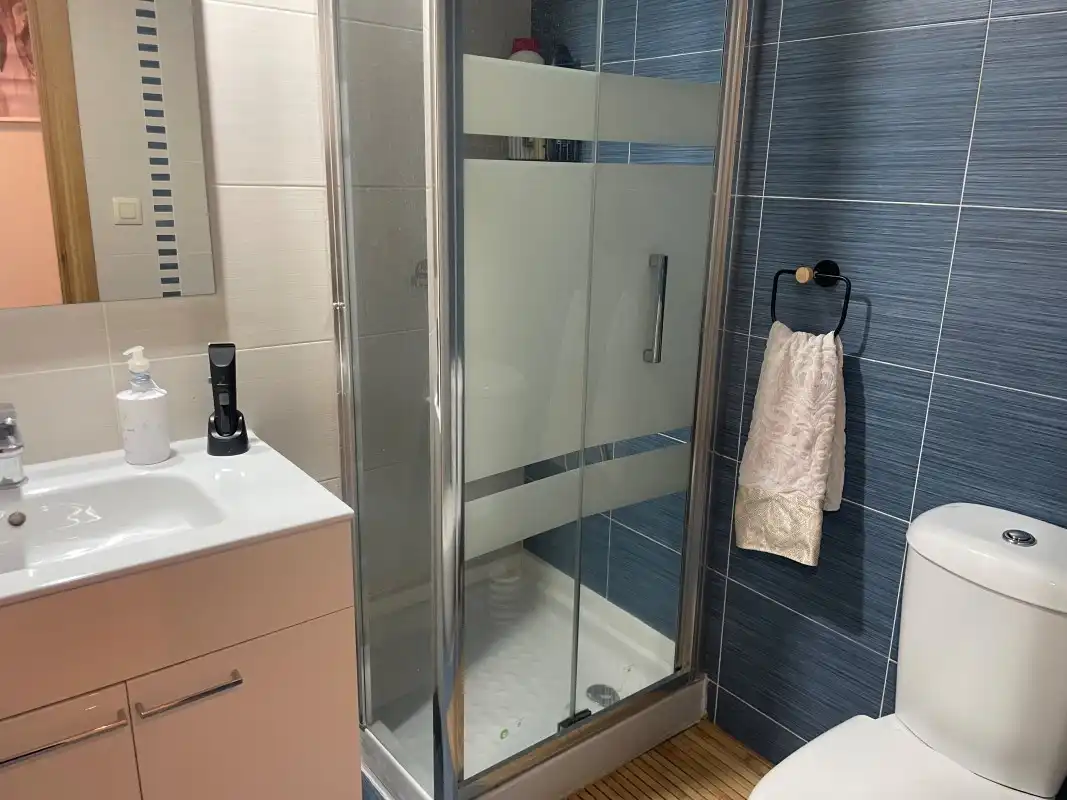 Baño de Piso en venta en El Real de Gandia con Aire acondicionado, Amueblado y Balcón