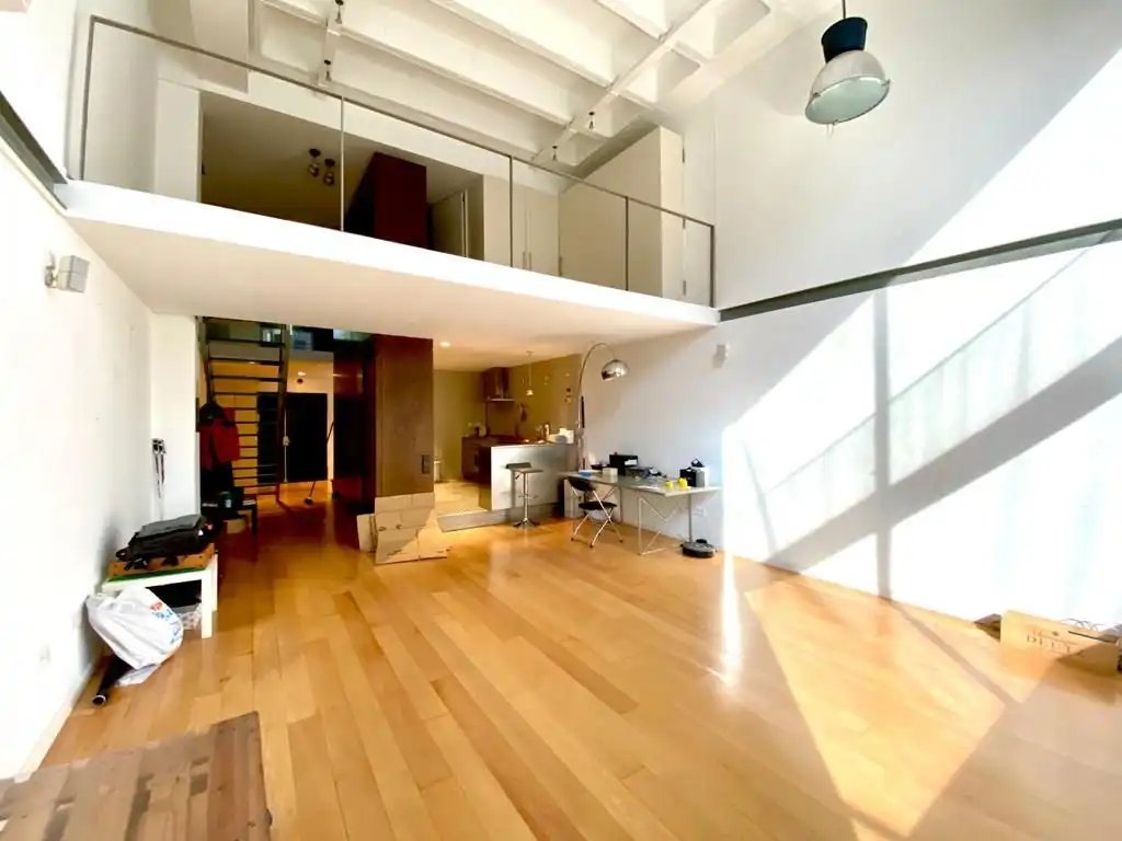 Loft mieten mit Kaufoption in Carrer d'Àvila, El Poblenou