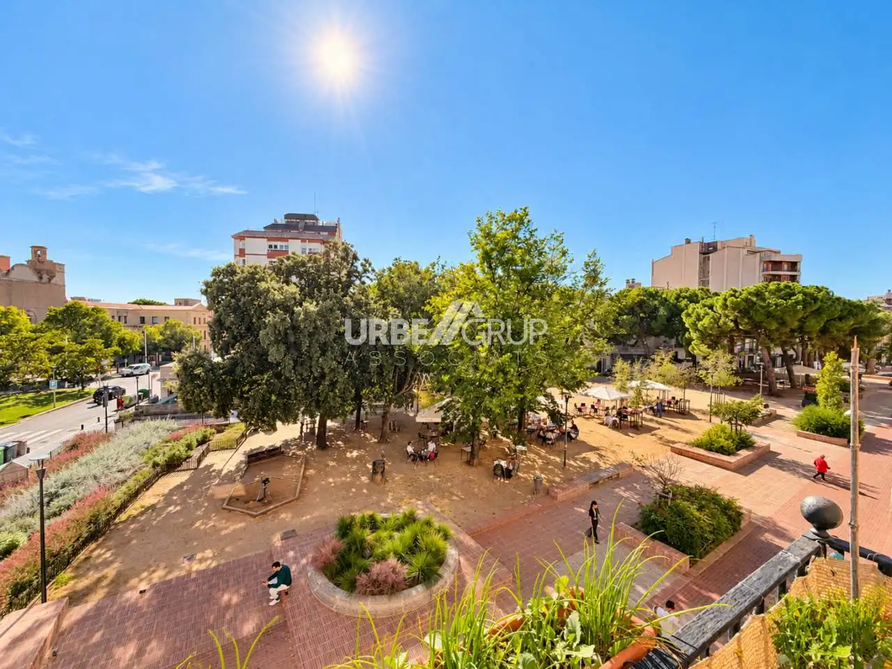 Außenansicht von Wohnung zum Verkauf in Terrassa mit Terrasse und Balkon