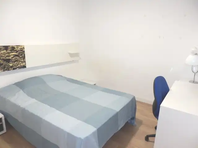 Schlafzimmer von Wohnung zur Miete in Moncada mit Parkett, Möbliert und Ofen