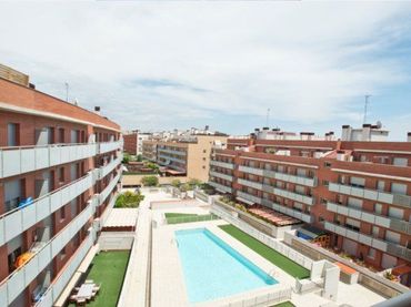 Piso con piscina en venta en Via Europa - Parc Central