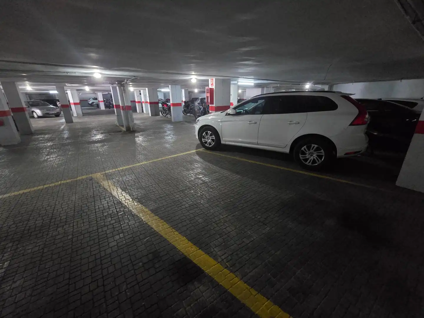 Parkplatz von Wohnung zum Verkauf in Córdoba mit Klimaanlage, Heizung und Abstellraum