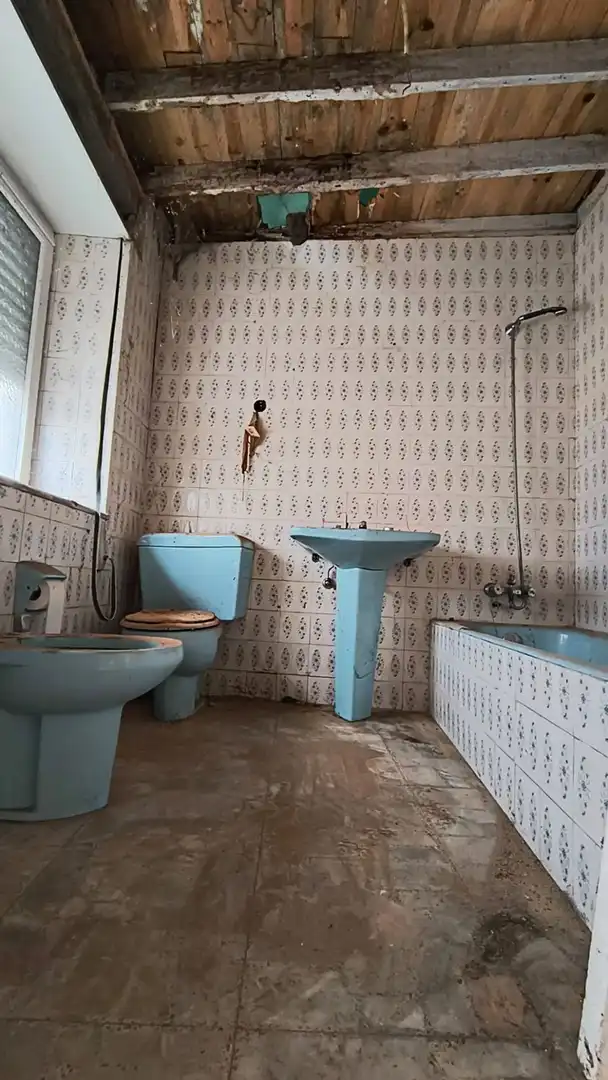 Bathroom of Houses for sale in Nava  with Swimming Pool