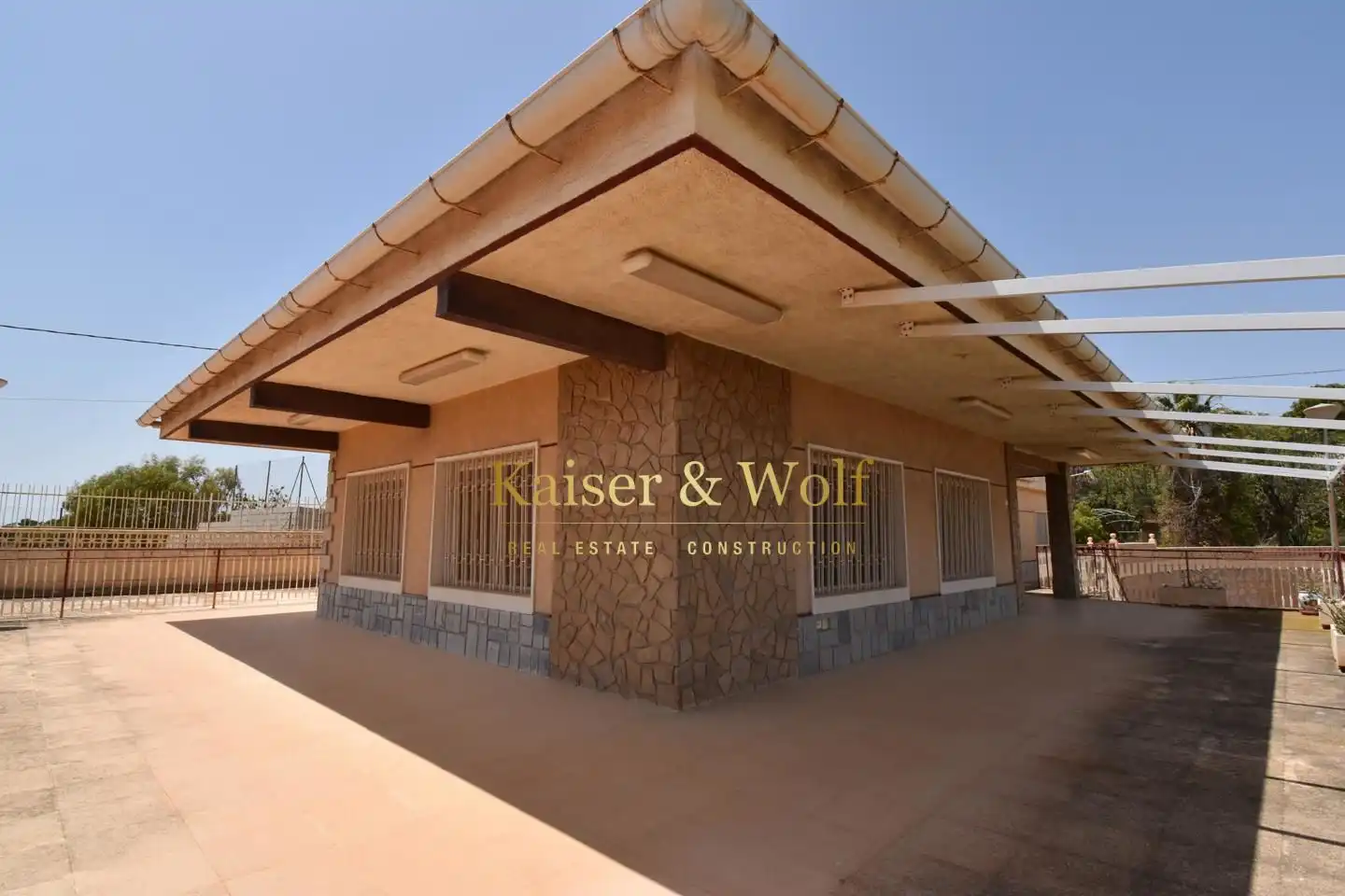 Vista exterior de Casa o chalet en venta en Crevillent con Aire acondicionado, Jardín privado y Terraza