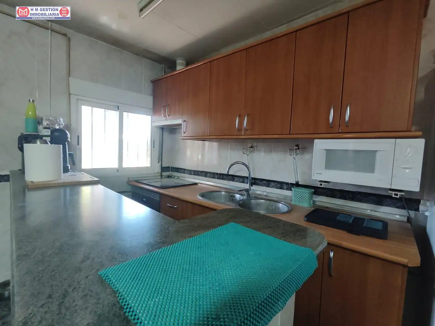 Cuina de Casa o xalet en venda en Alcázar de San Juan amb Aire condicionat, Terrassa i Traster