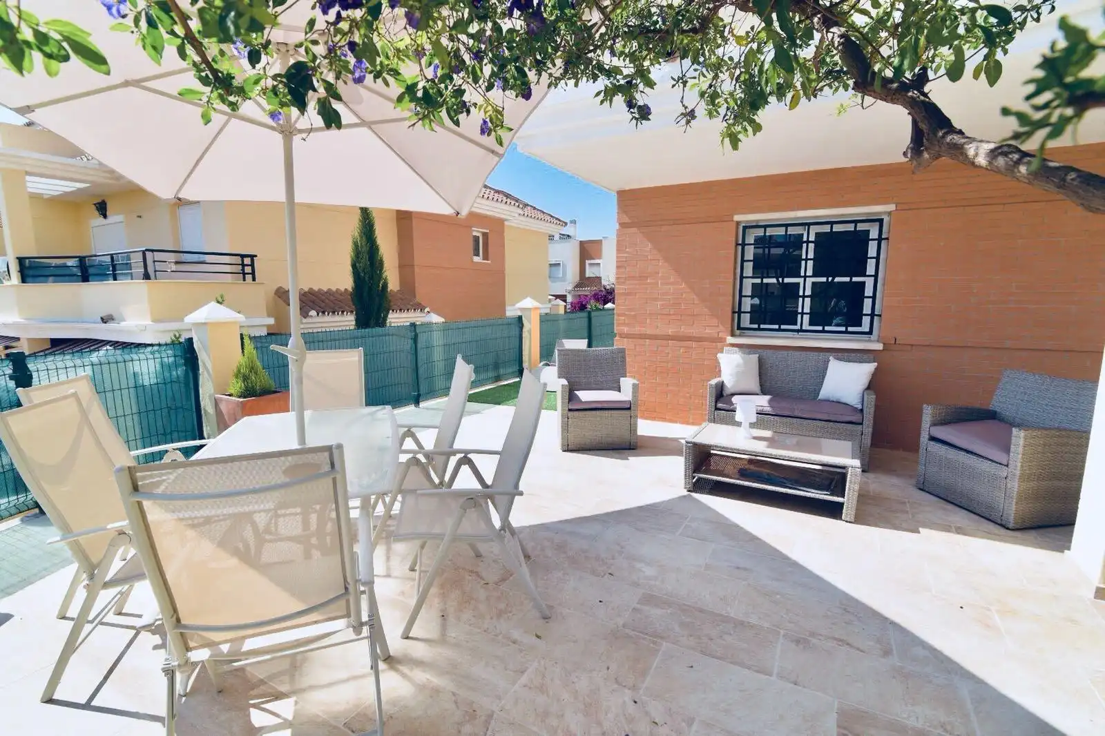 Terraza de Planta baja en venta en Vélez-Málaga con Aire acondicionado, Jardín privado y Terraza