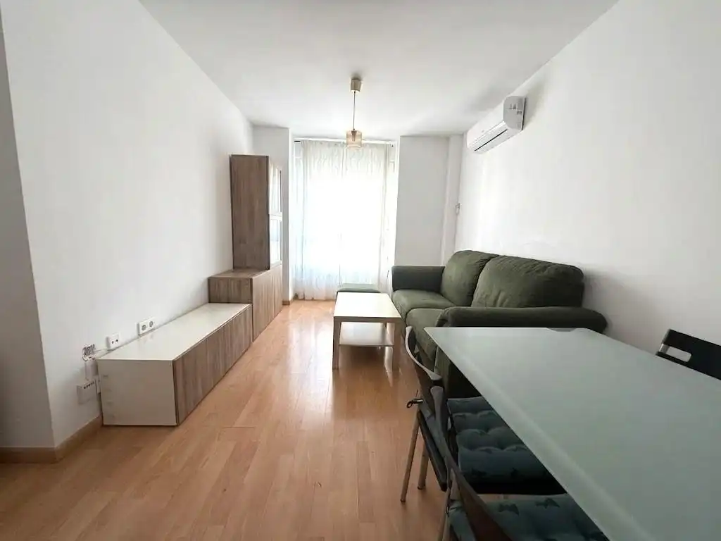 Living room of Flat for sale in Málaga Capital  with Air Conditioner, Terrace and Storage room
