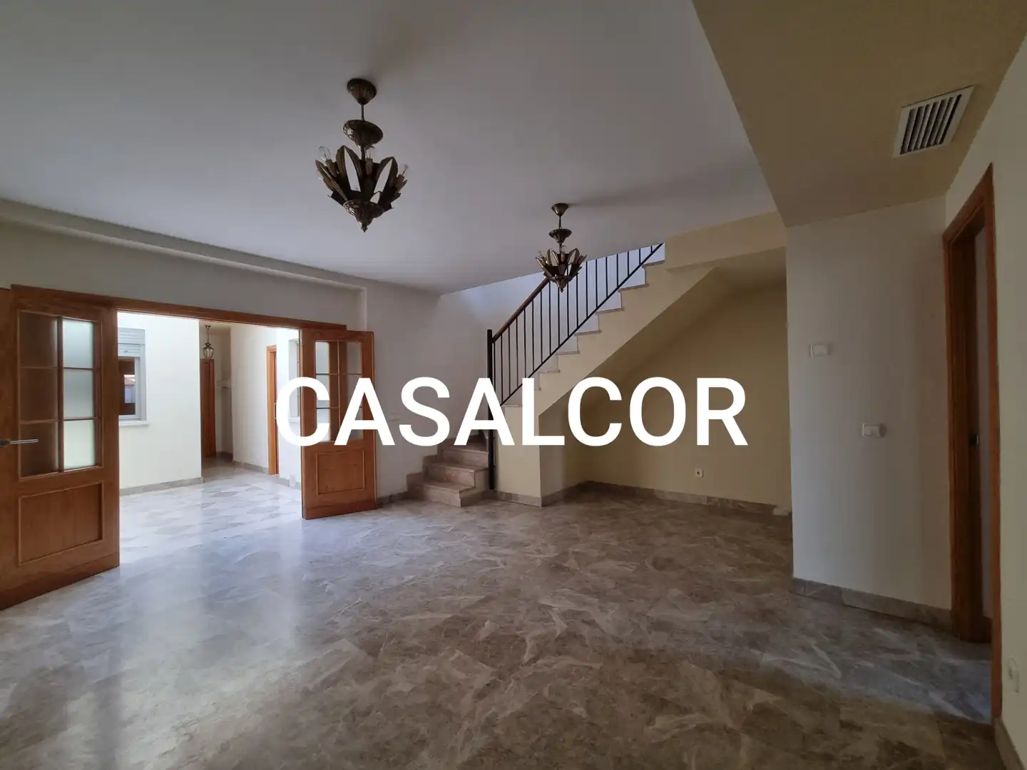 Dúplex en venda en Mairena del Alcor amb Aire condicionat i Terrassa