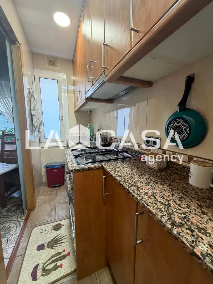 Piso en venta en Carrer de Guifré, imagen 12