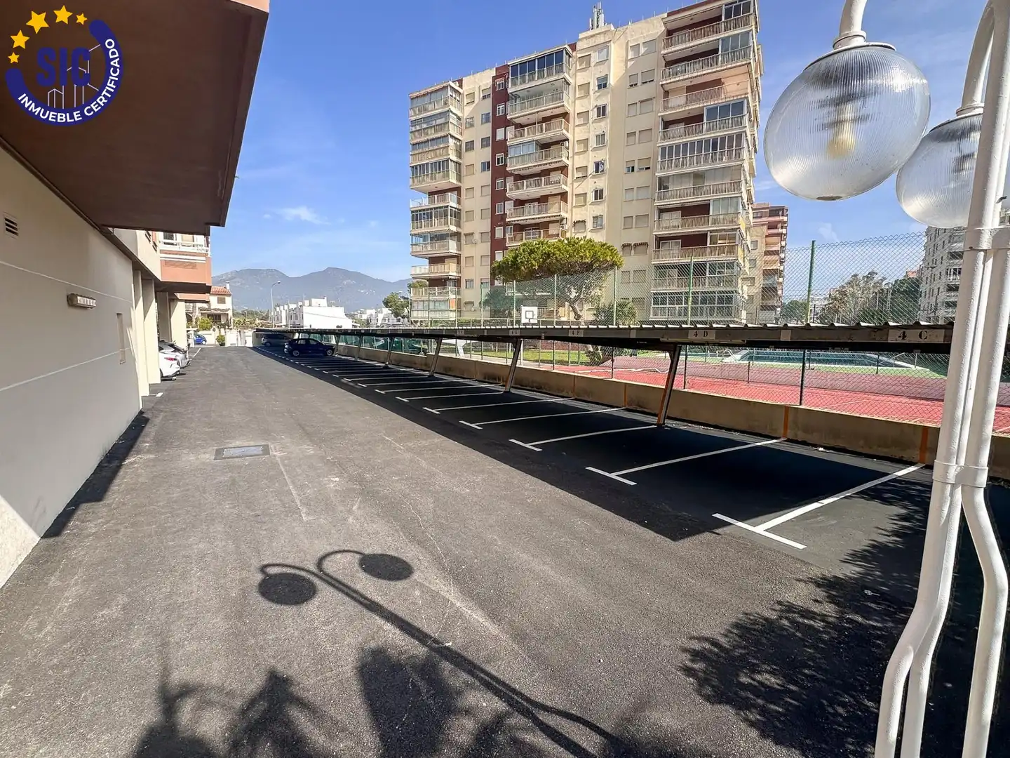 Parking de Apartamento en venta en Benicasim / Benicàssim con Jardín privado, Terraza y Trastero
