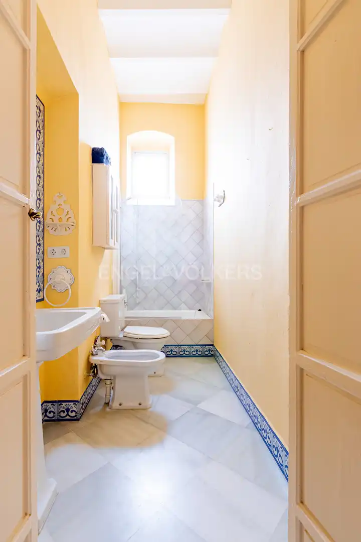 Baño de Casa o chalet en venta en Umbrete con Calefacción, Jardín privado y Piscina