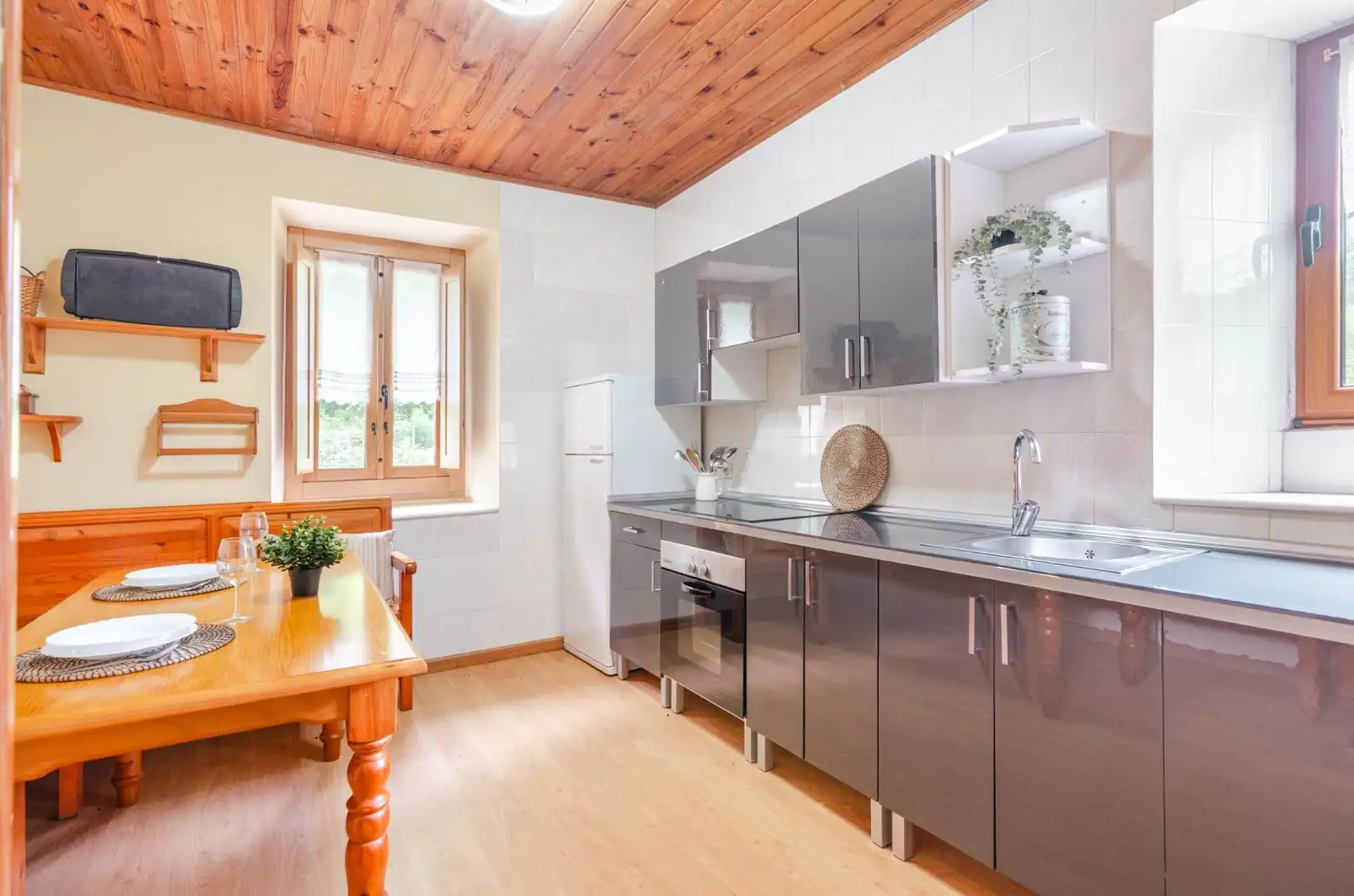 Cocina de Casa adosada en venta en Somiedo con Calefacción, Jardín privado y Trastero