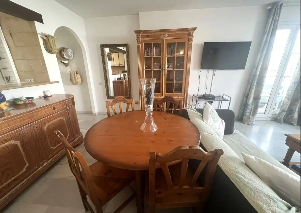 Menjador de Apartament en venda en Estepona amb Aire condicionat, Jardí privat i Terrassa
