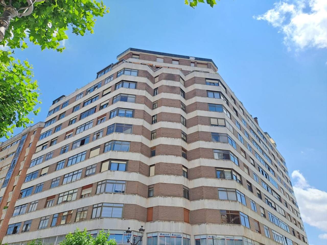 Exterior view of Flat for sale in Burgos Capital  with Heating, Terrace and Alarm