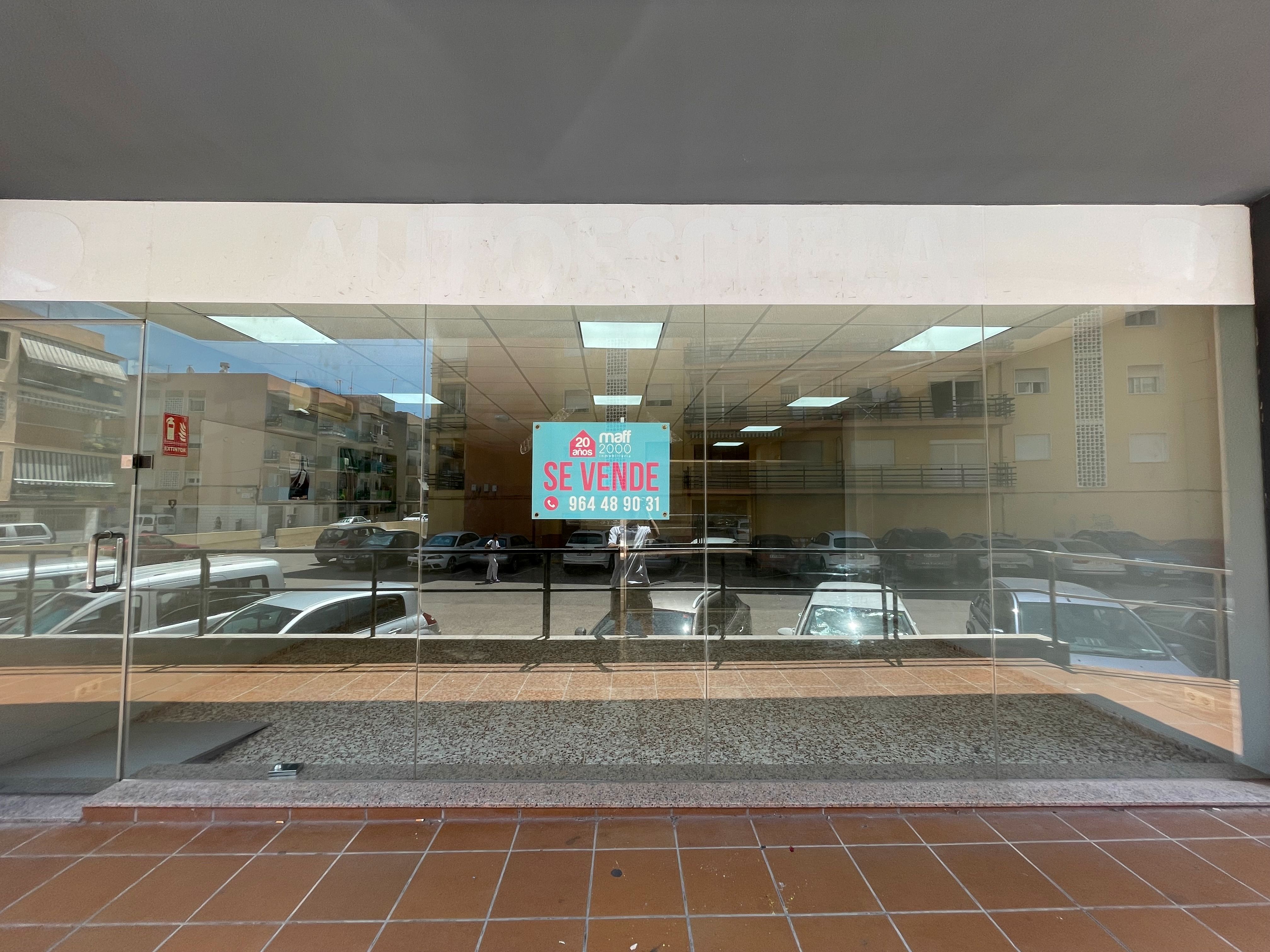 Premises for sale in Peñíscola / Peníscola  with Air Conditioner