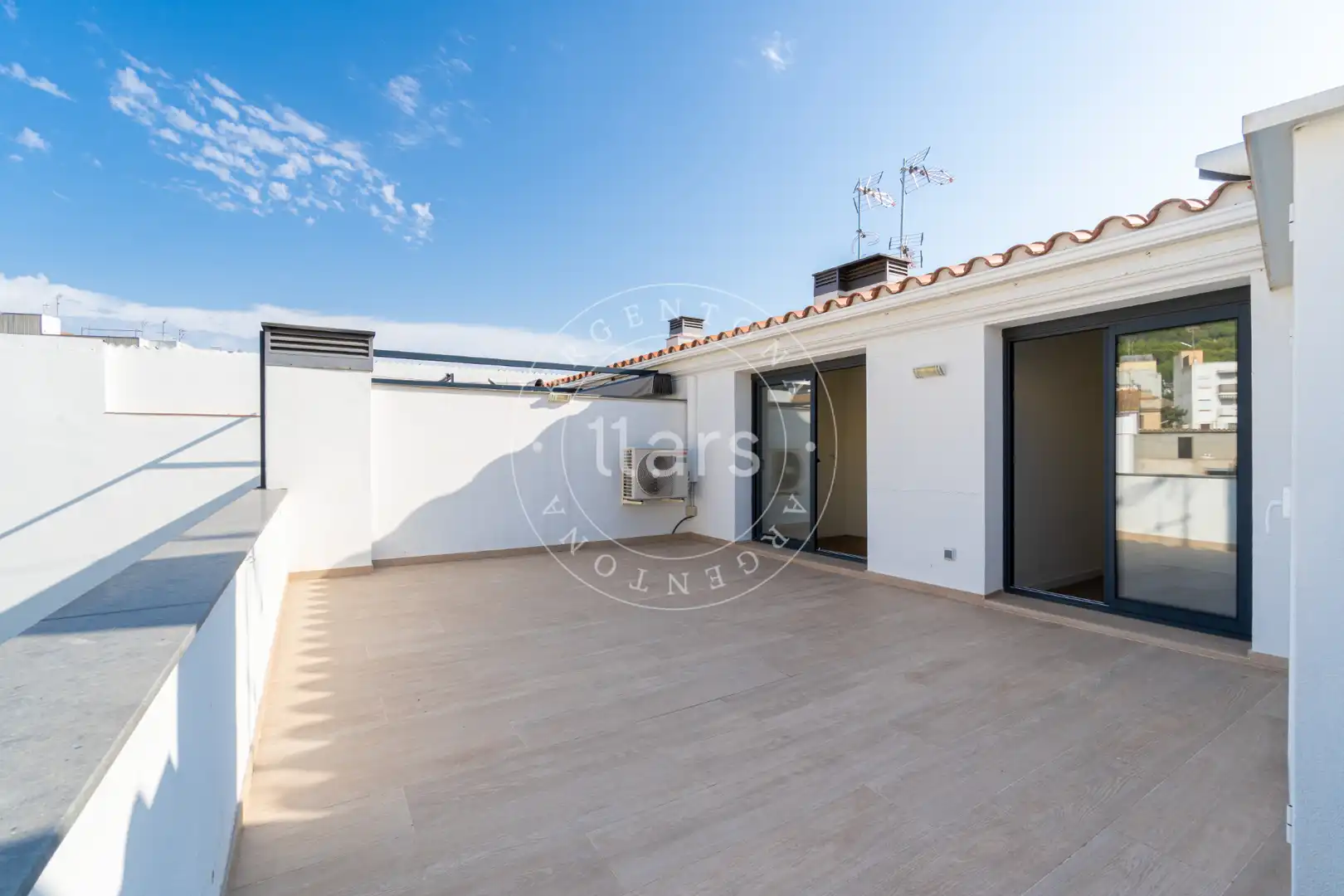 Dúplex de lloguer a Carrer Indústria, Nucli Urbà