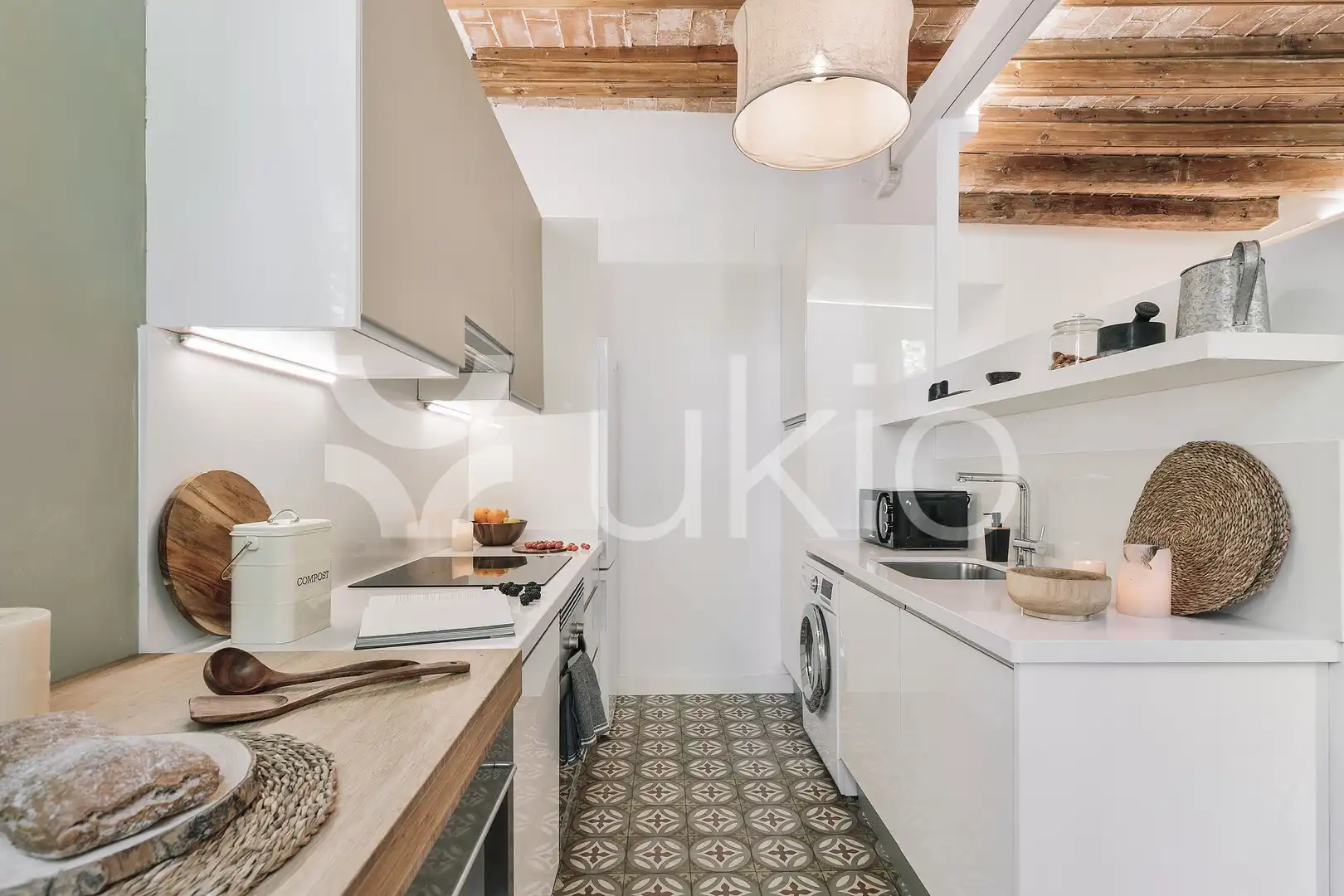 Cocina de Apartamento de alquiler en Barcelona con Aire acondicionado, Calefacción y Terraza