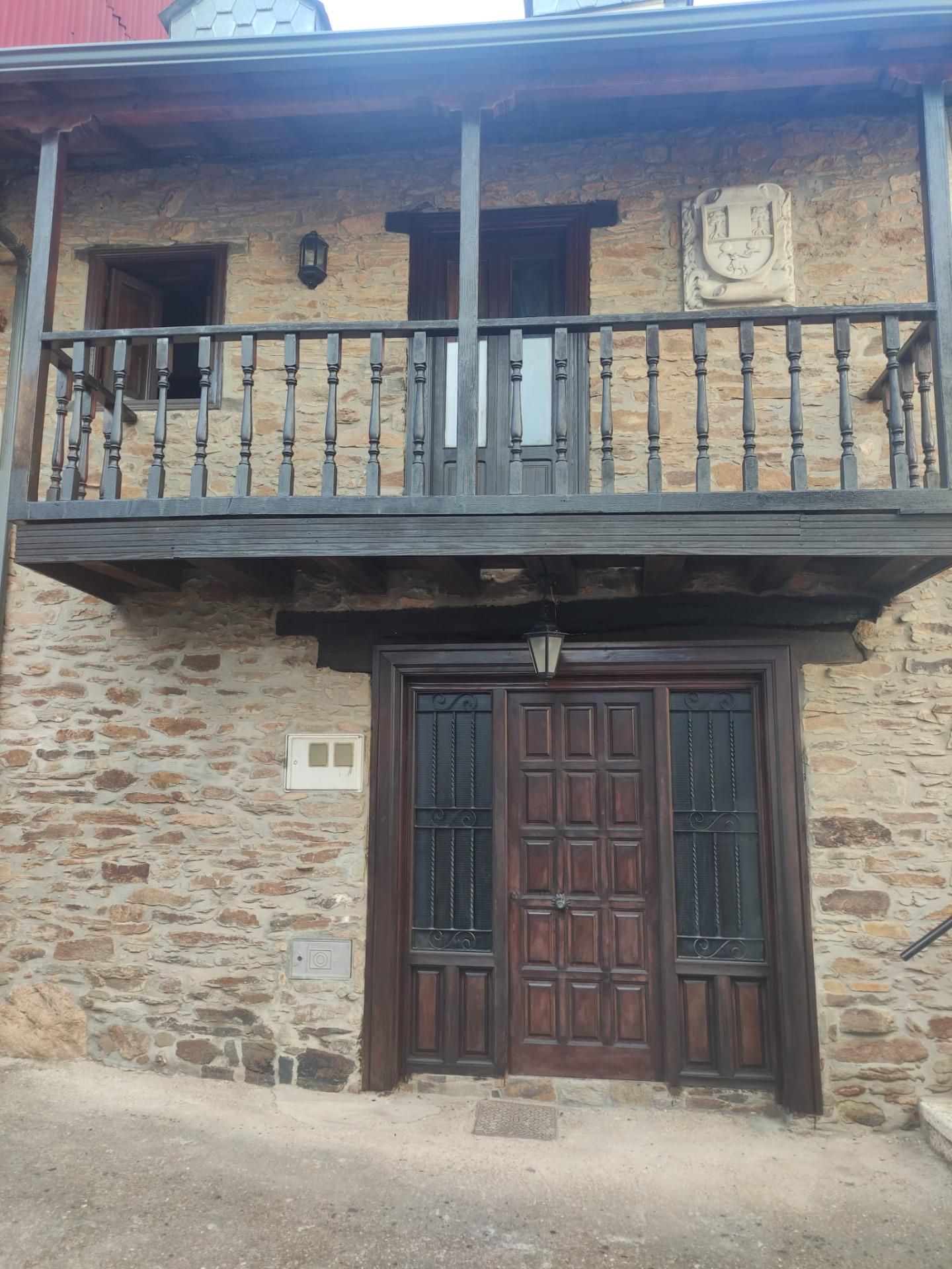 Exterior view of House or chalet for sale in Torre del Bierzo  with Balcony
