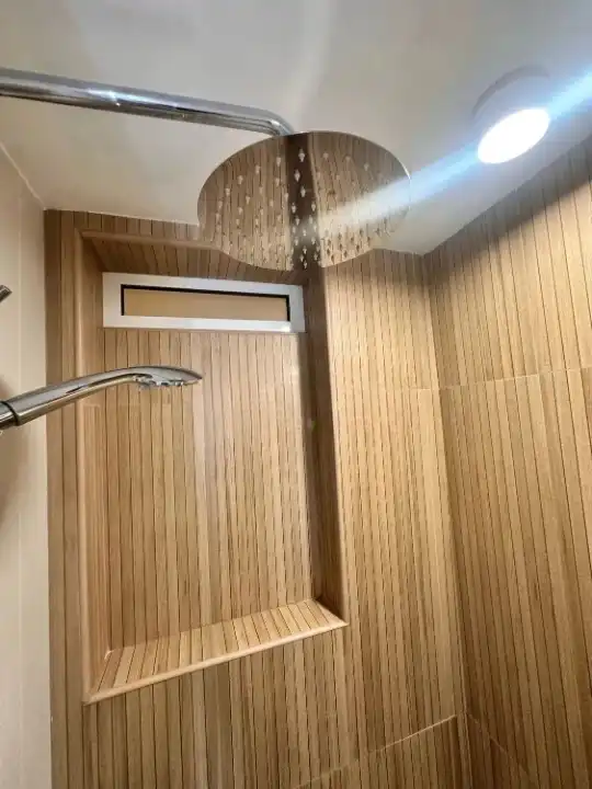 Badezimmer von Wohnung zur Miete in Valencia mit Klimaanlage, Heizung und Möbliert