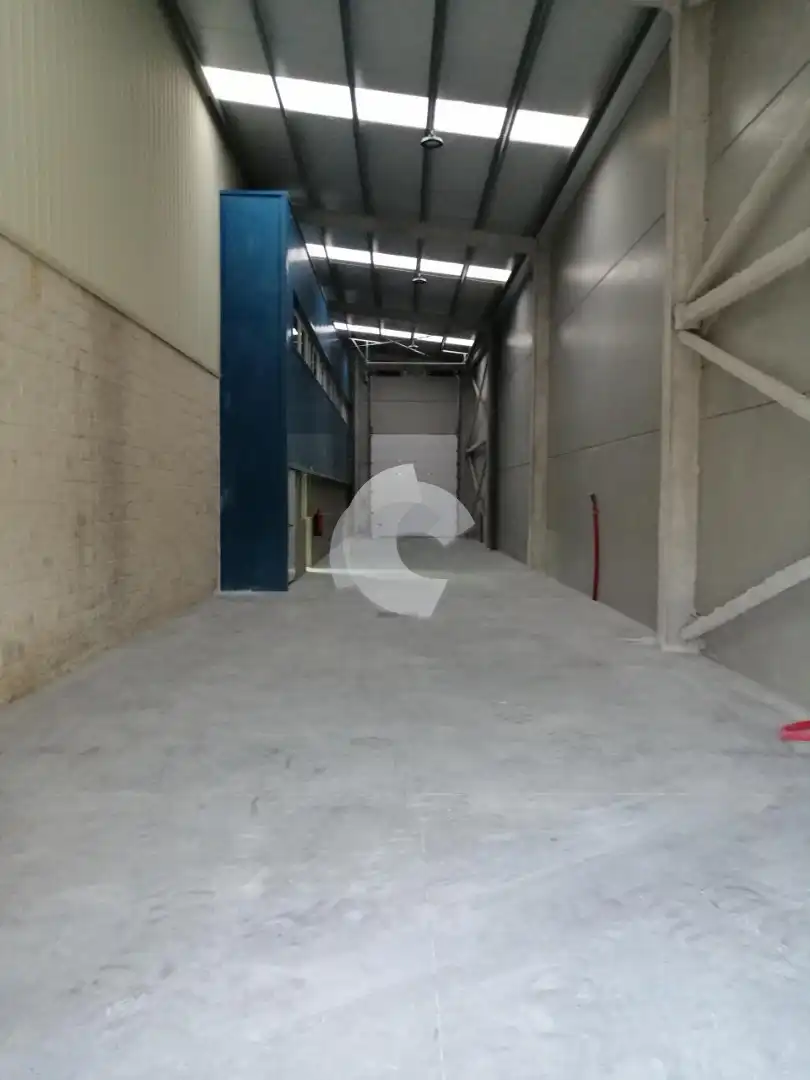 Nave industrial de alquiler en Vilamarín